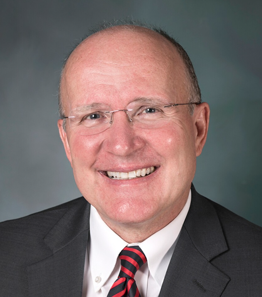 Dr. Gale Pooley — Financial Services Keynote Speaker