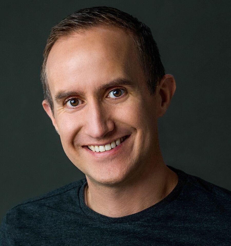 Morgan Housel — Financial Services Keynote Speaker